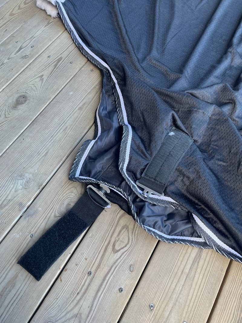 Bild 3 av Svart svettäcke från Hööks