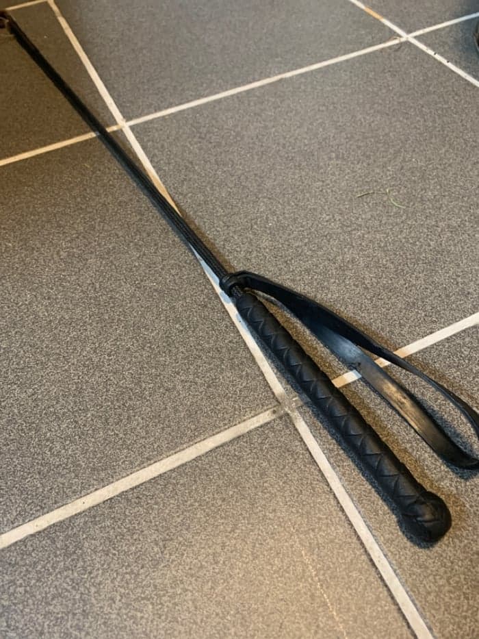 Media 2 av Svart ridpiska