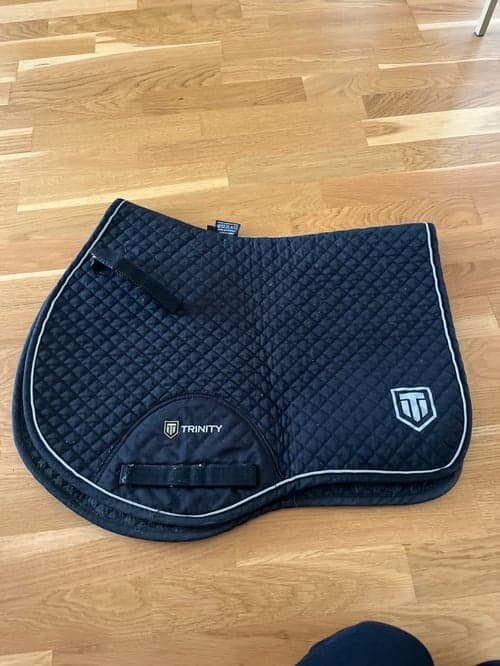 Bild av Svart schabrak från Trinity