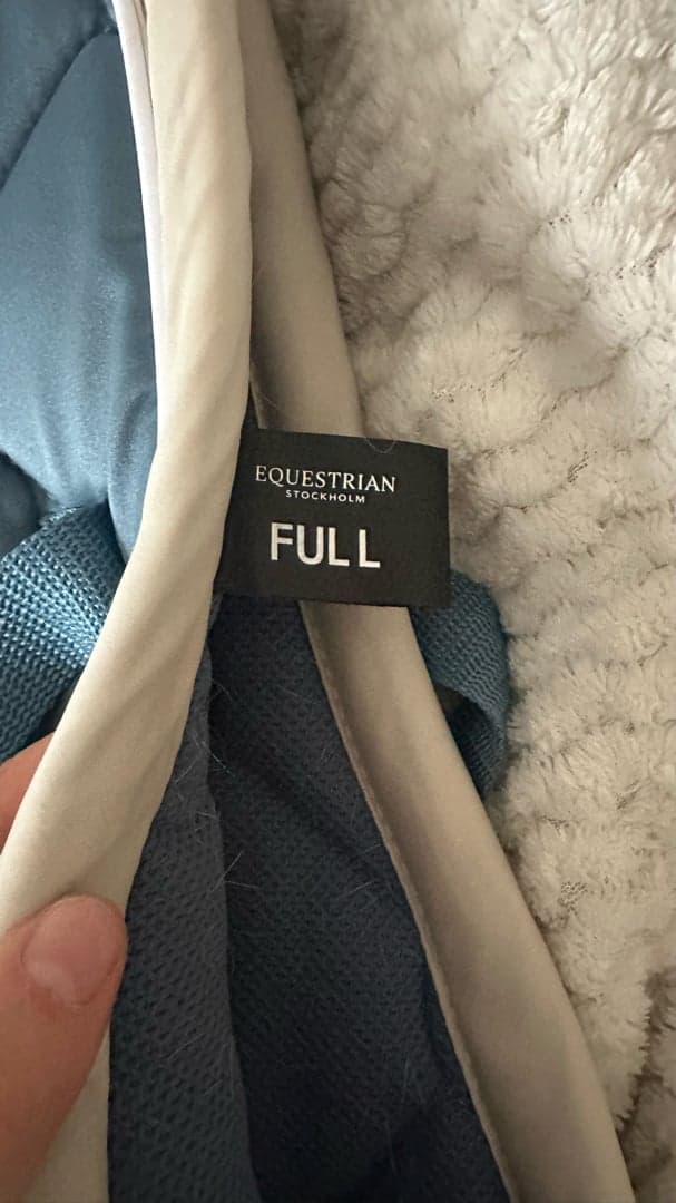 Bild 2 av Blått schabrak från Equestrian Stockholm