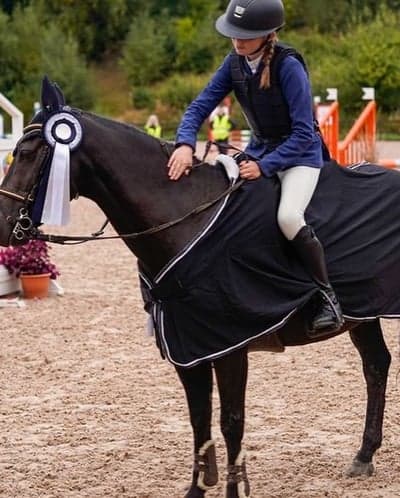 Inlägg 257 av Hoppning med titeln Hoppas att vi kommer ut snart på tävlingsbanorna!💗