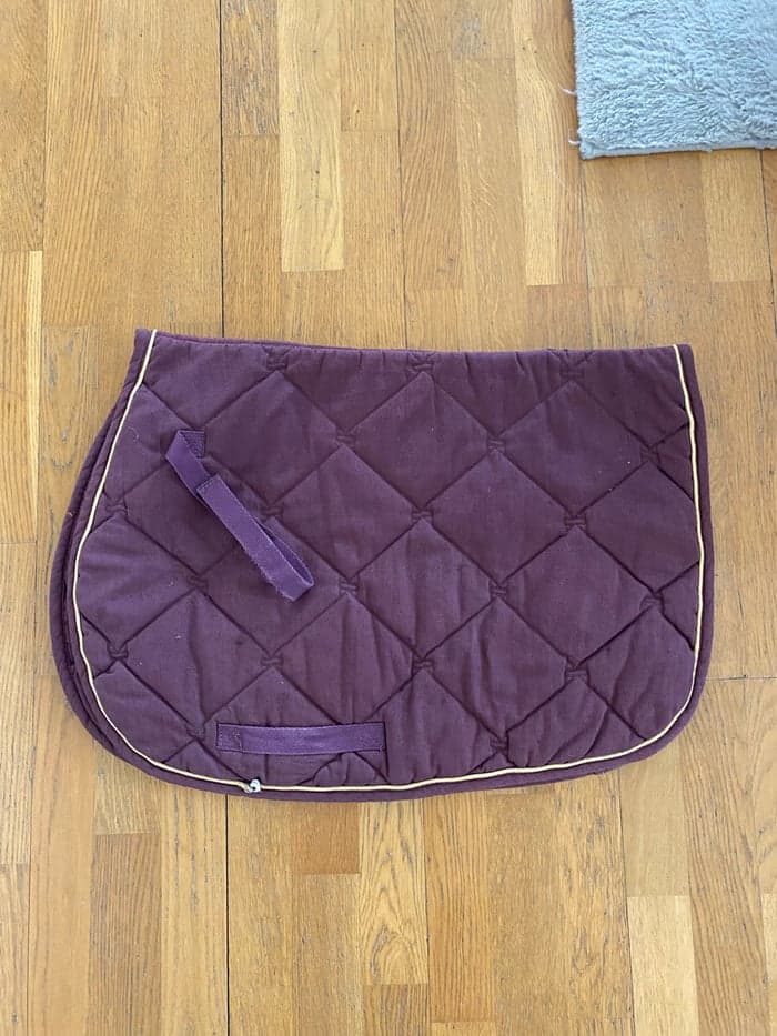 Media 1 av Mörklila schabrak