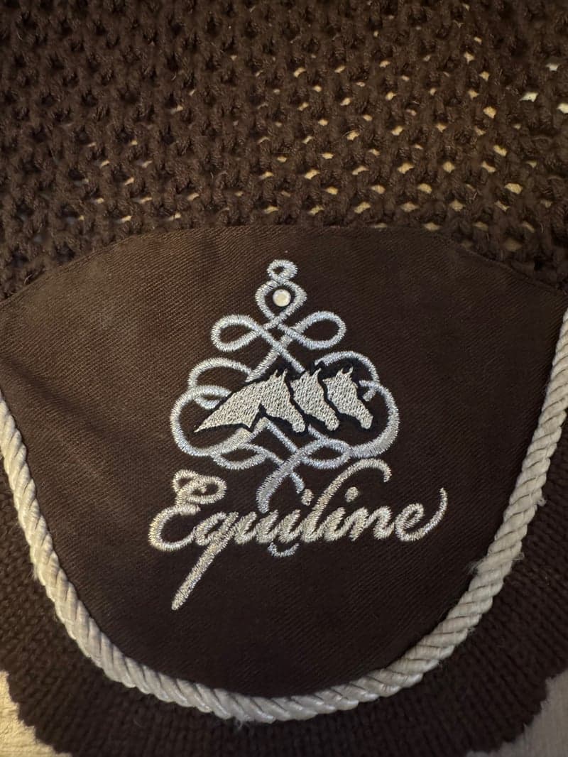 Bild 2 av Brun huva från Equiline