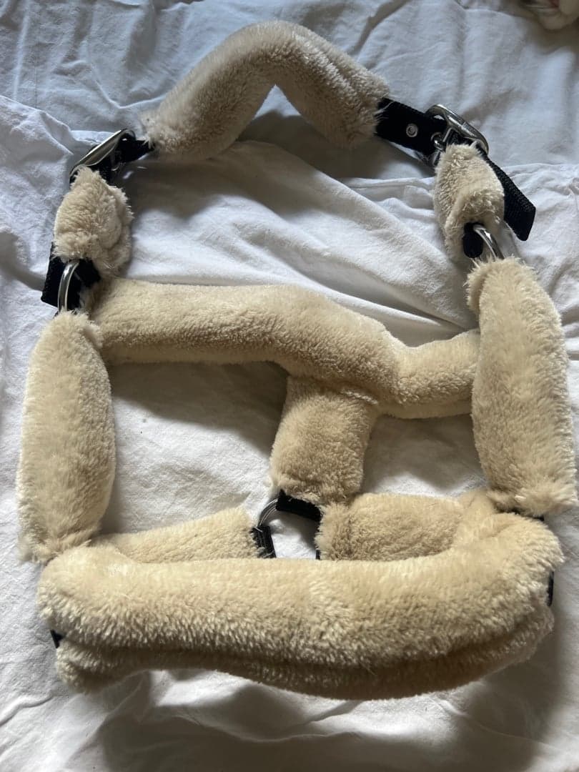 Bild 1 av Beige Fluffig grimma