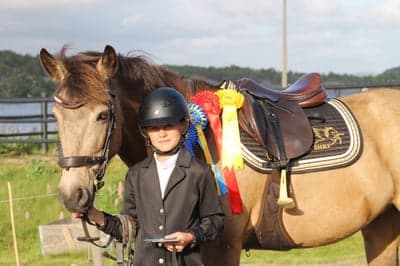 Inlägg 423 av Hoppning med titeln Matilda Och Allis Briljerar På Bohuscupen