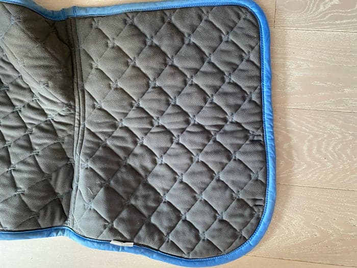 Media 2 of Blått schabrak från Lami-cell