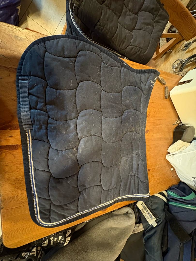 Bild 1 av Mörkblått schabrak från Anna scarpati