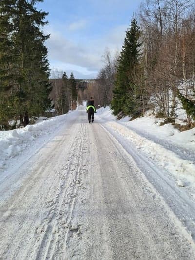 Inlägg 86 av Allround med titeln Hailey J.O.B.S