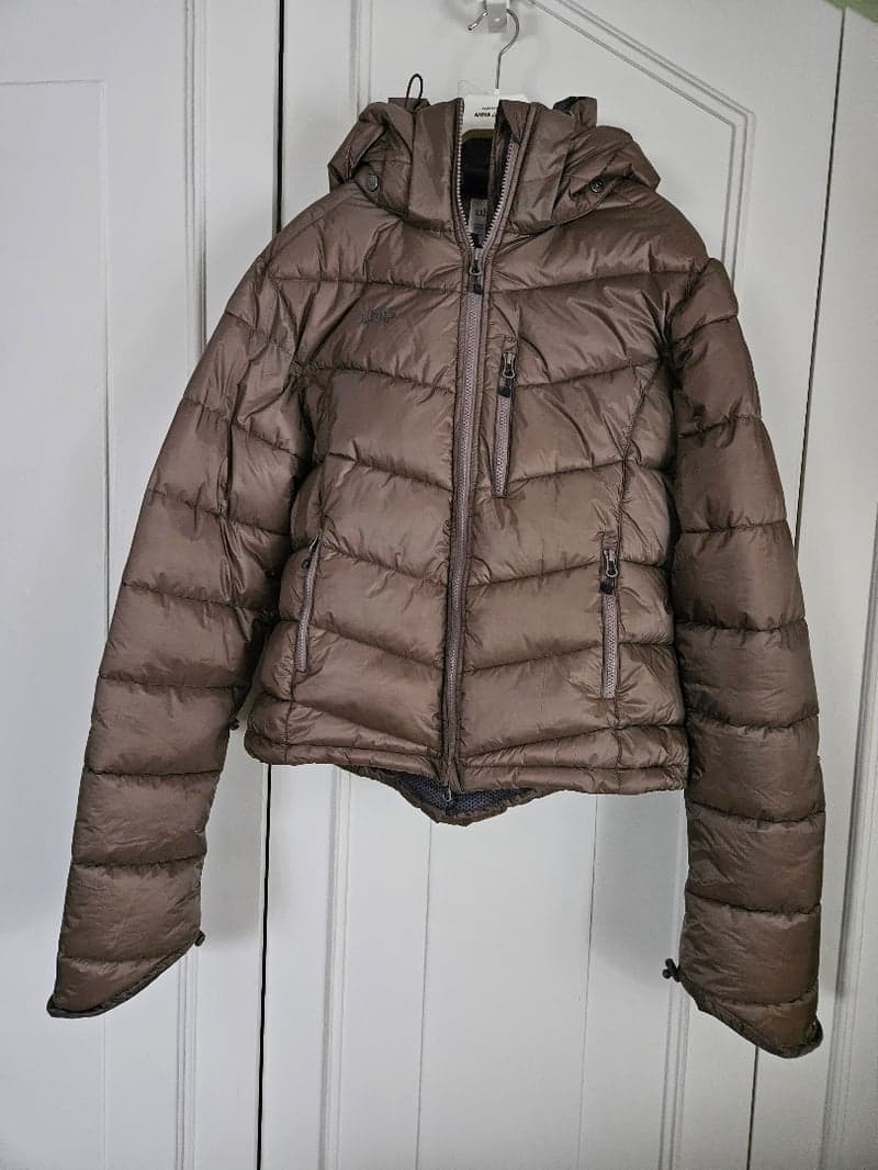 Bild 2 av Jacka och kjol från Uhip