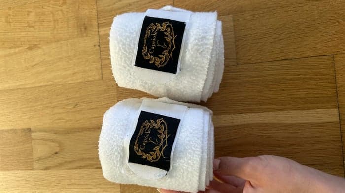 Media 1 av Vita benlindor från Capriole