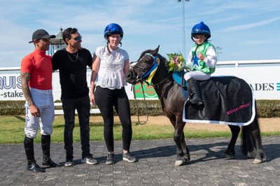 Inlägg 56 av Galopp med titeln Första vinsten! Sommarlöpning på Jägersro 🌟🥇🏆