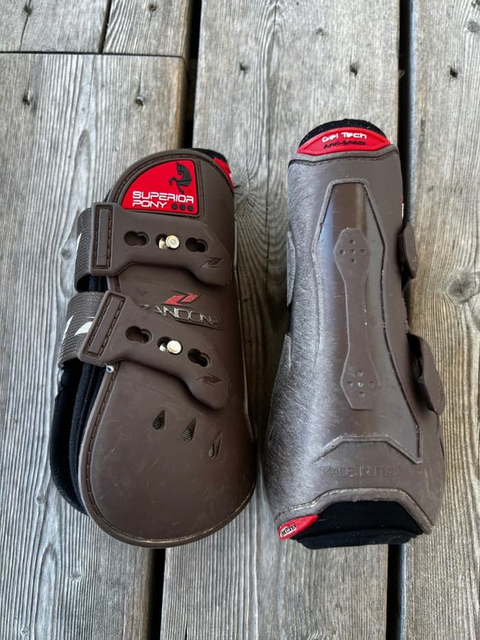 Media 2 av Små benskydd