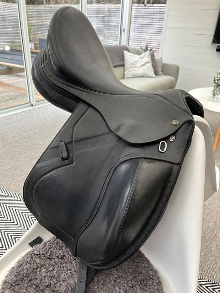 Media 5 av Svart dressyr sadel från Lippo Azzario Supreme 16,5