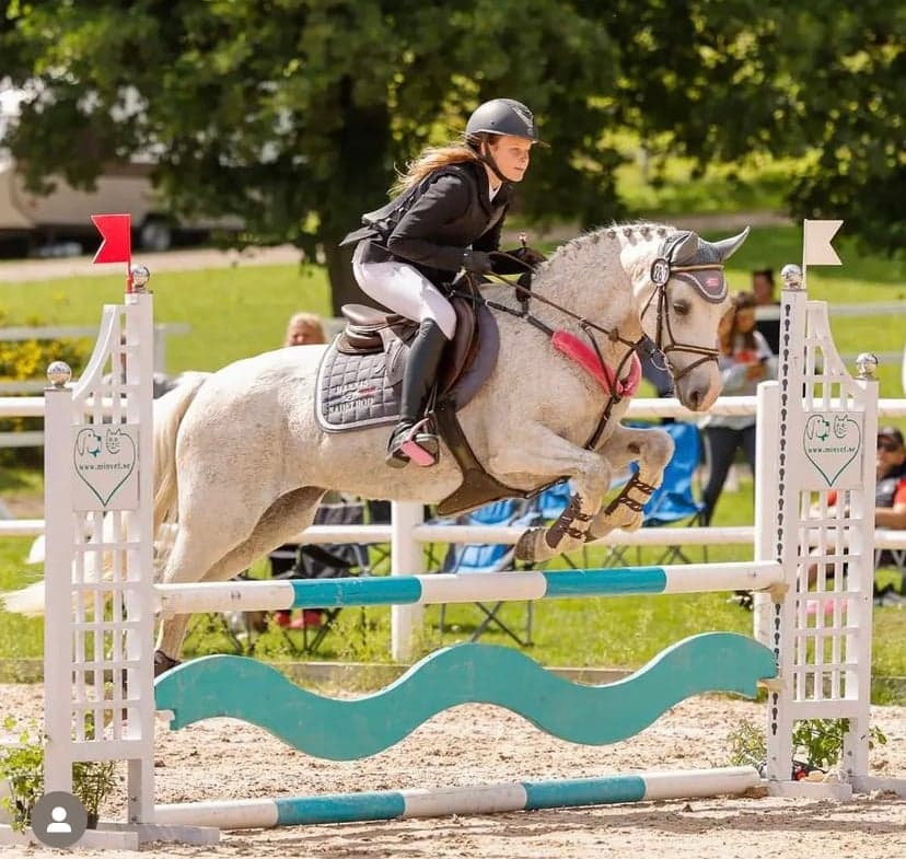 Image 1 of Ruby pearl