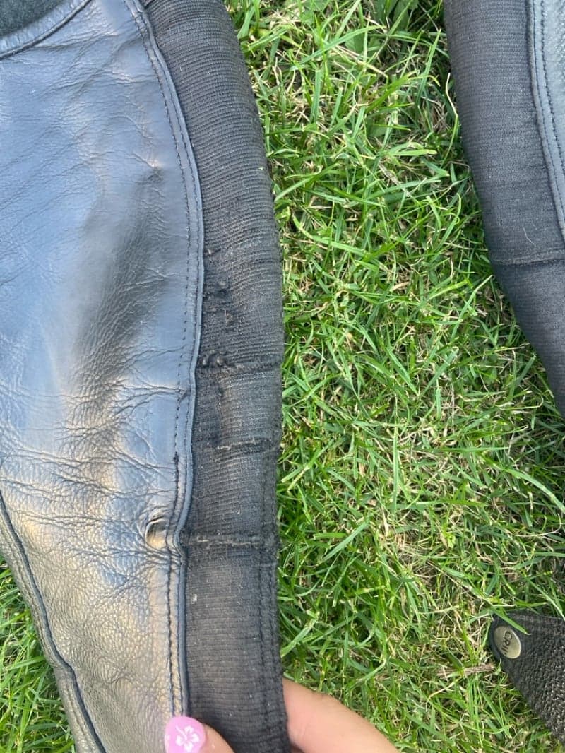 Image 3 of Svarta chaps från crw