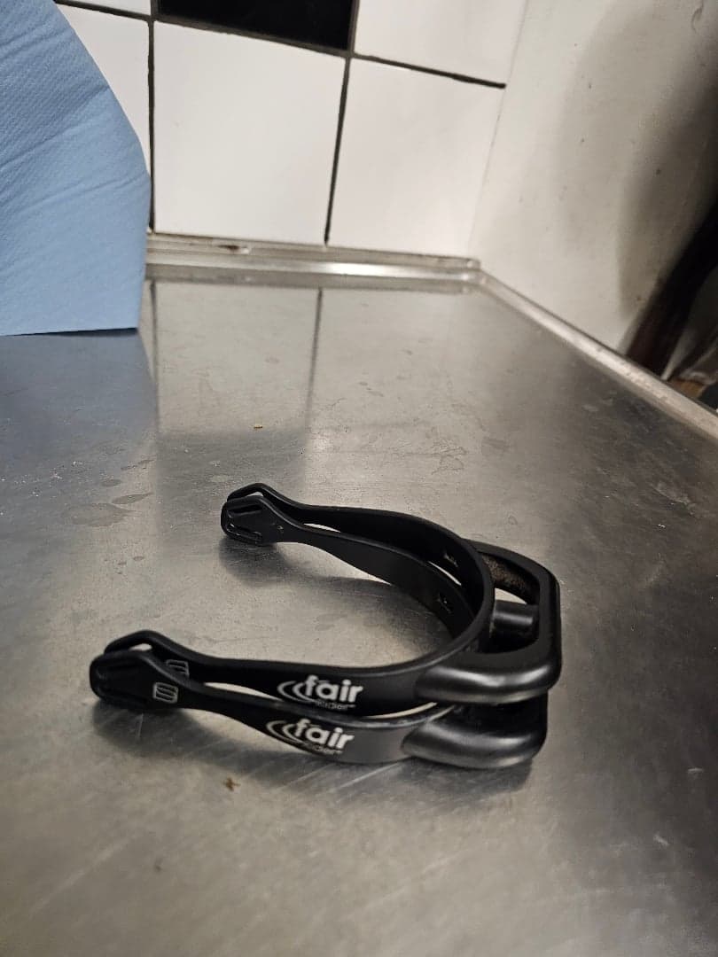 Bild 1 av Svarta sporrar från Fair