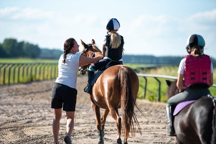 Media 2 av Testa träna galopp med din ponny på Bro Park