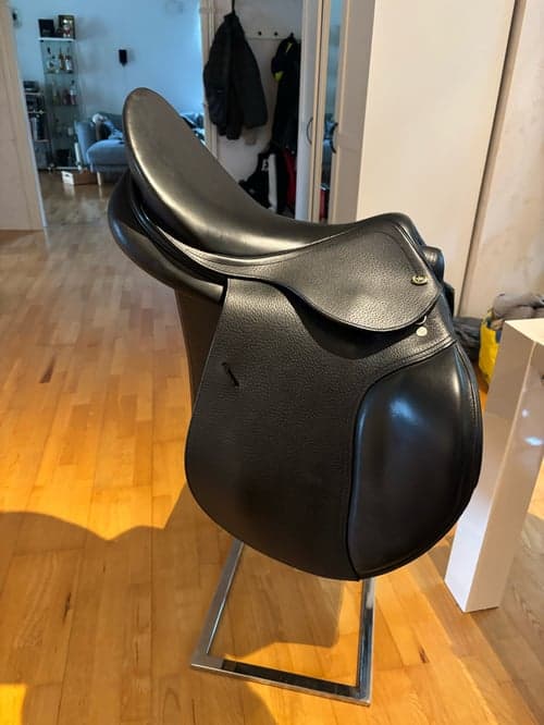 Bild av Ordo Equester Romulus 17" 