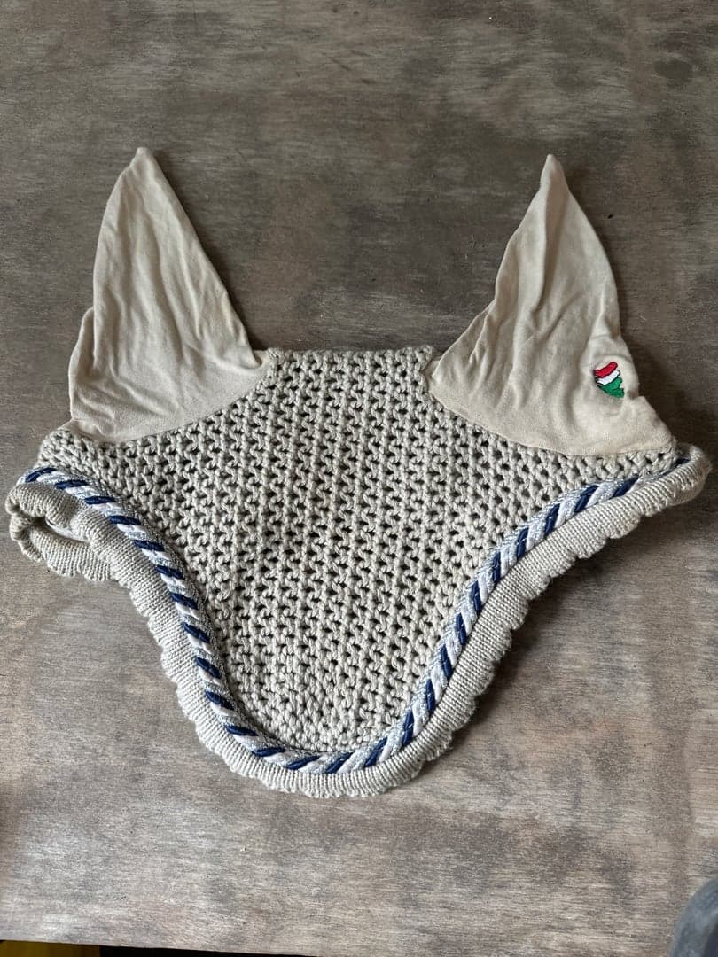 Bild 1 av Beige huva