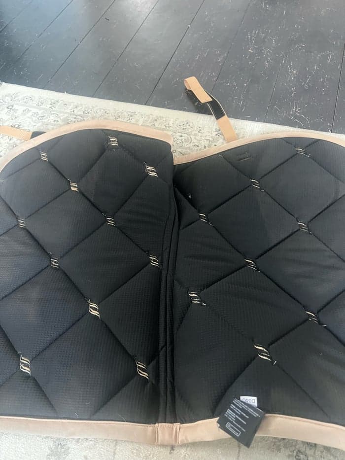 Media 8 av Beige/Guld schabrak