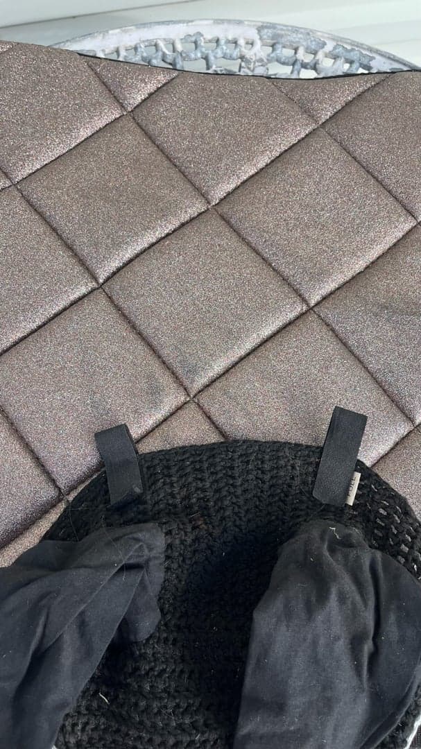 Media 2 av Rosa glittrigt schabrak