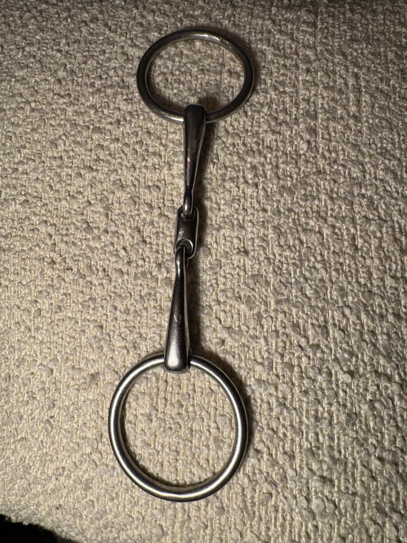 Bild 1 av Tredelat nätt bett 11cm