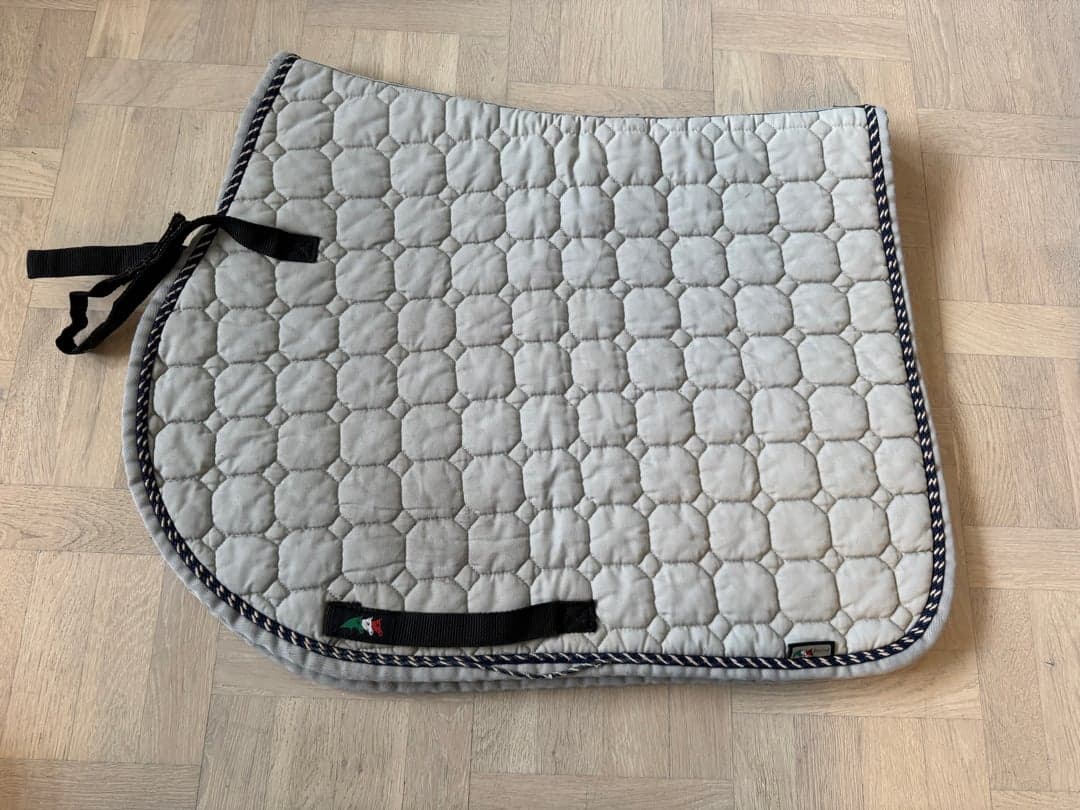 Bild 1 av Grått schabrak från Equline