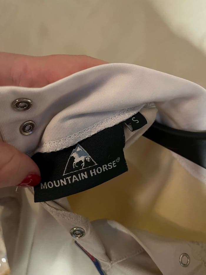 Media 7 av 2 kortärmade tävlingströjor