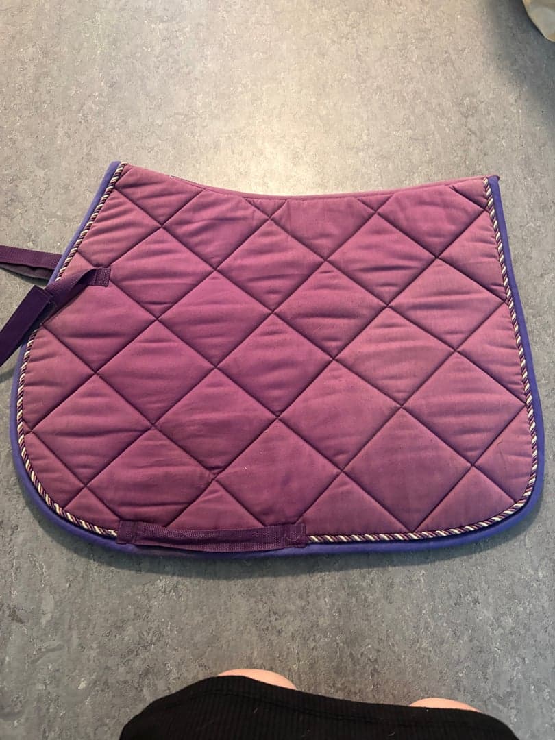 Image 1 of Lila schabrak