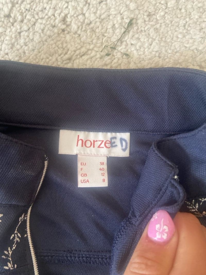 Bild 2 av Tävlings topp/ snygg ridtröja från horze