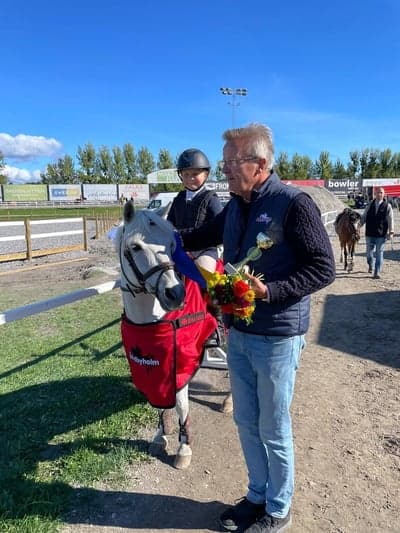 Inlägg 271 av Hoppning med titeln Idol