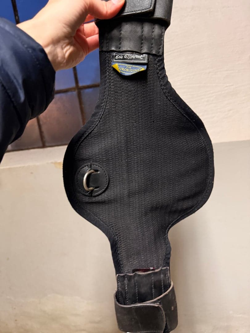 Bild 1 av Svart sadelgjord från Eric Le Tixerant 55cm