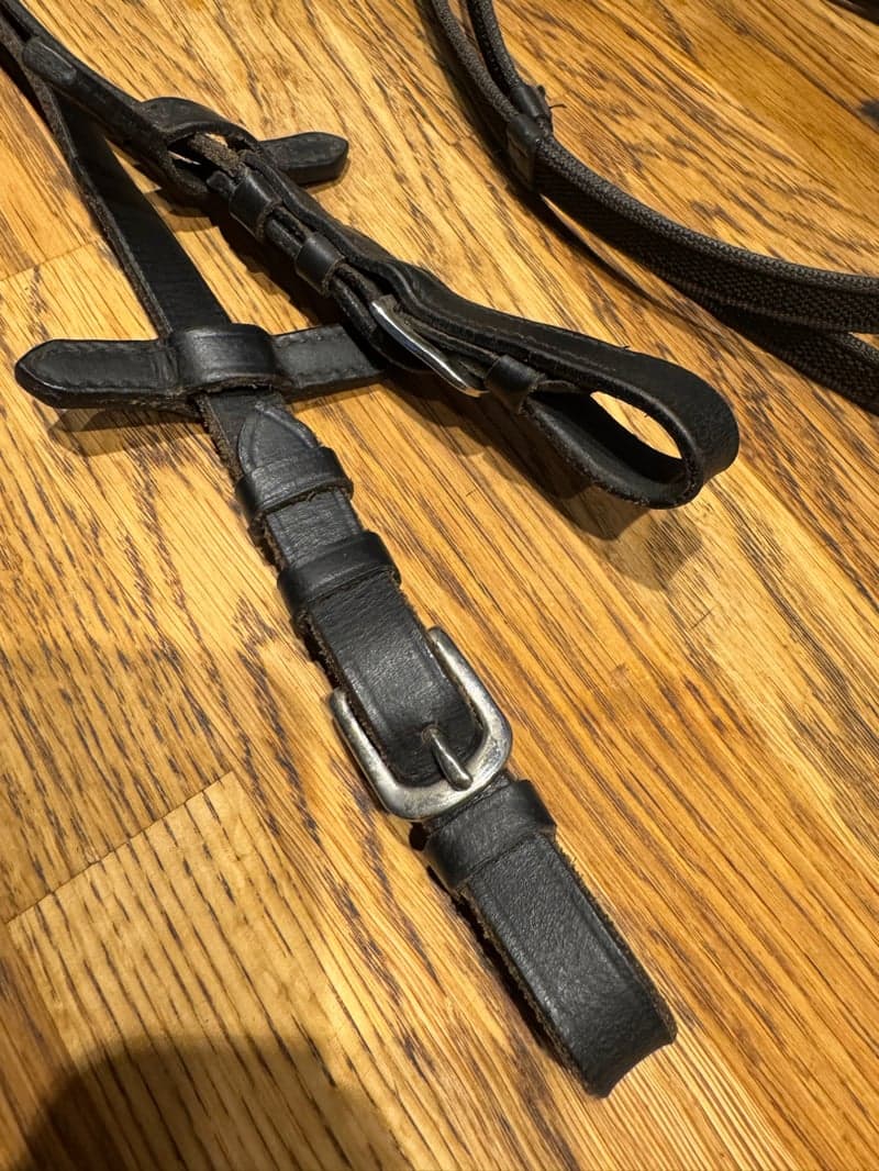 Bild 3 av Svarta ponnytyglar 