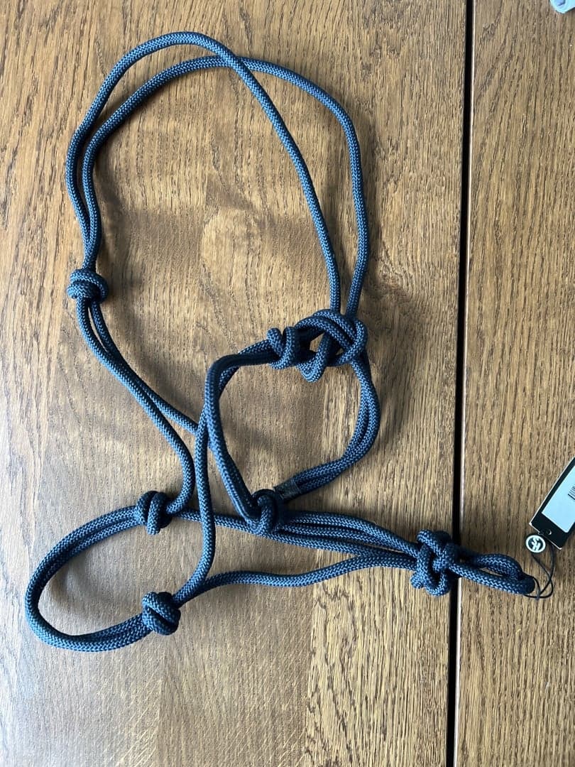 Bild 1 av Mörkblå repgrimma