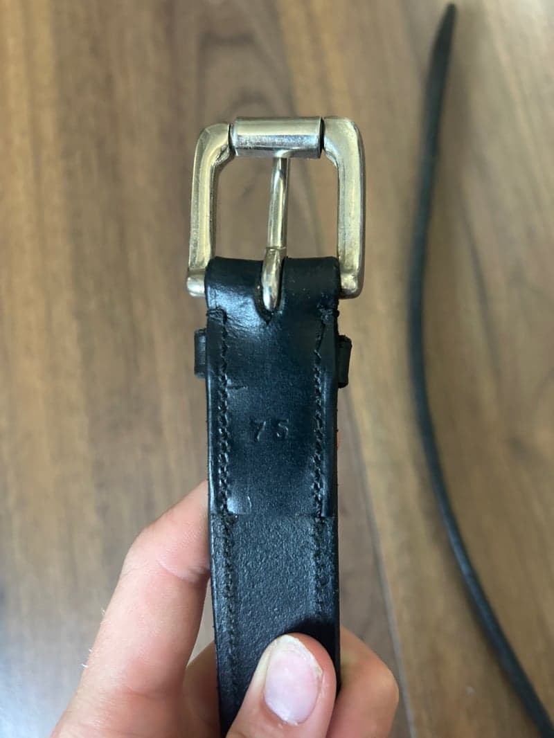 Bild 3 av Svart bältesrem med glitter