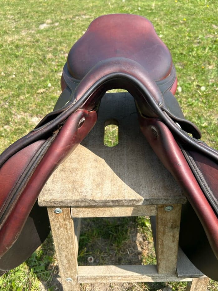 Media 4 av CWD hoppsadel 17”