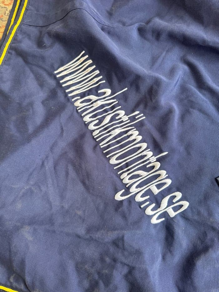 Media 3 av Mörkblått stalltäcke från Söderhamns Hoppet