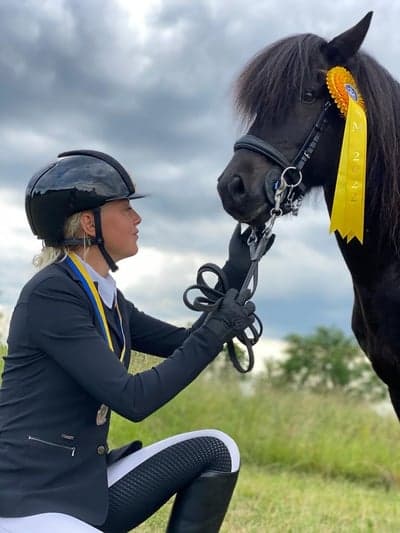 Inlägg 42 av Island med titeln SM brons i F1 yr och femgångskombination