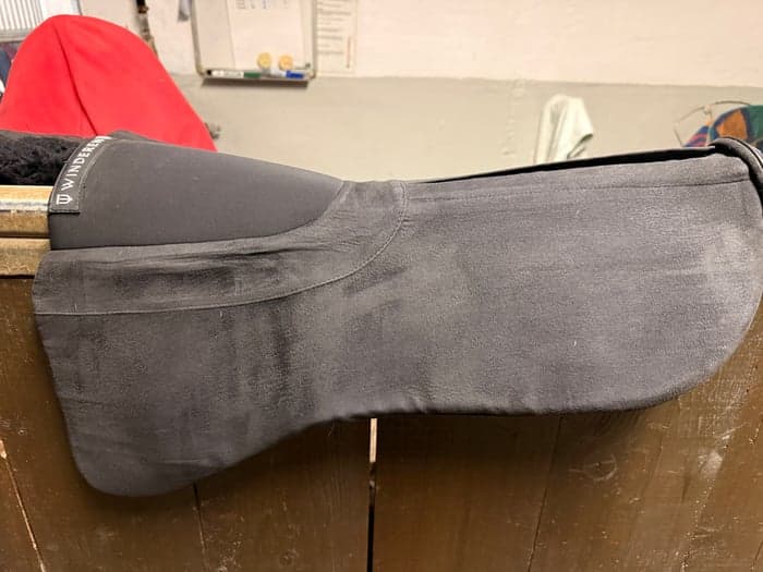 Media 1 av Svart Winderen slim 17”