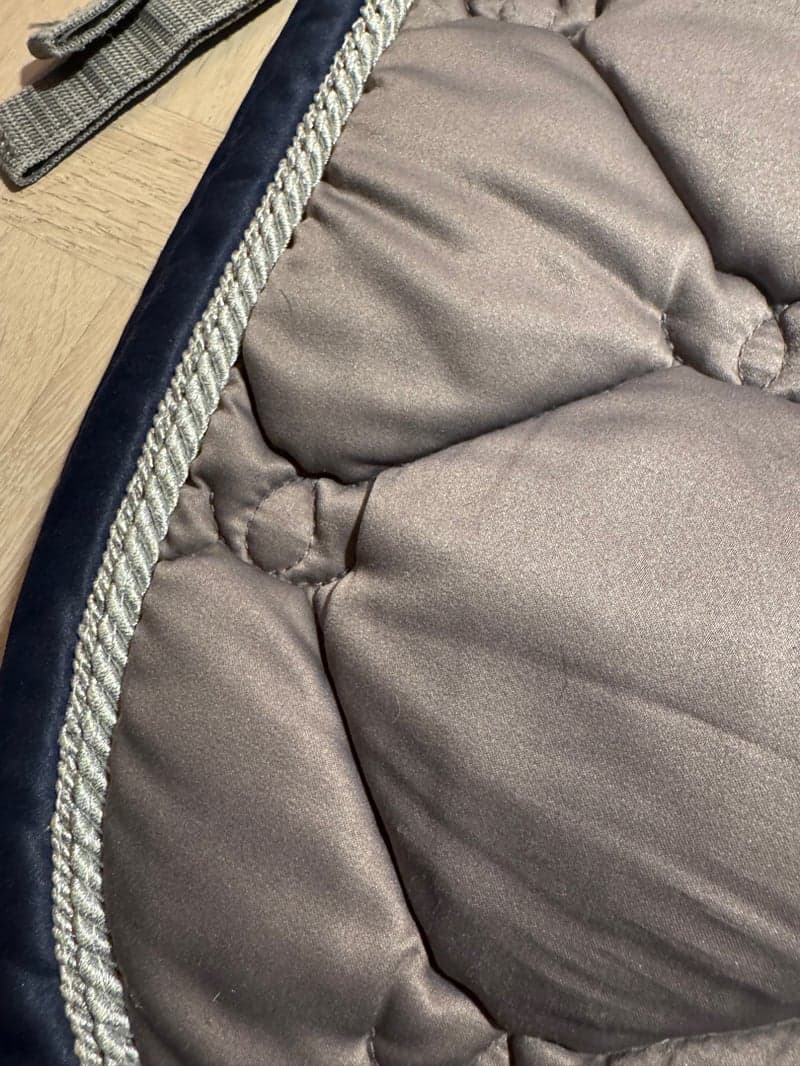 Image 3 of Grått dressyrshabrak från Equestrian Stockholm 