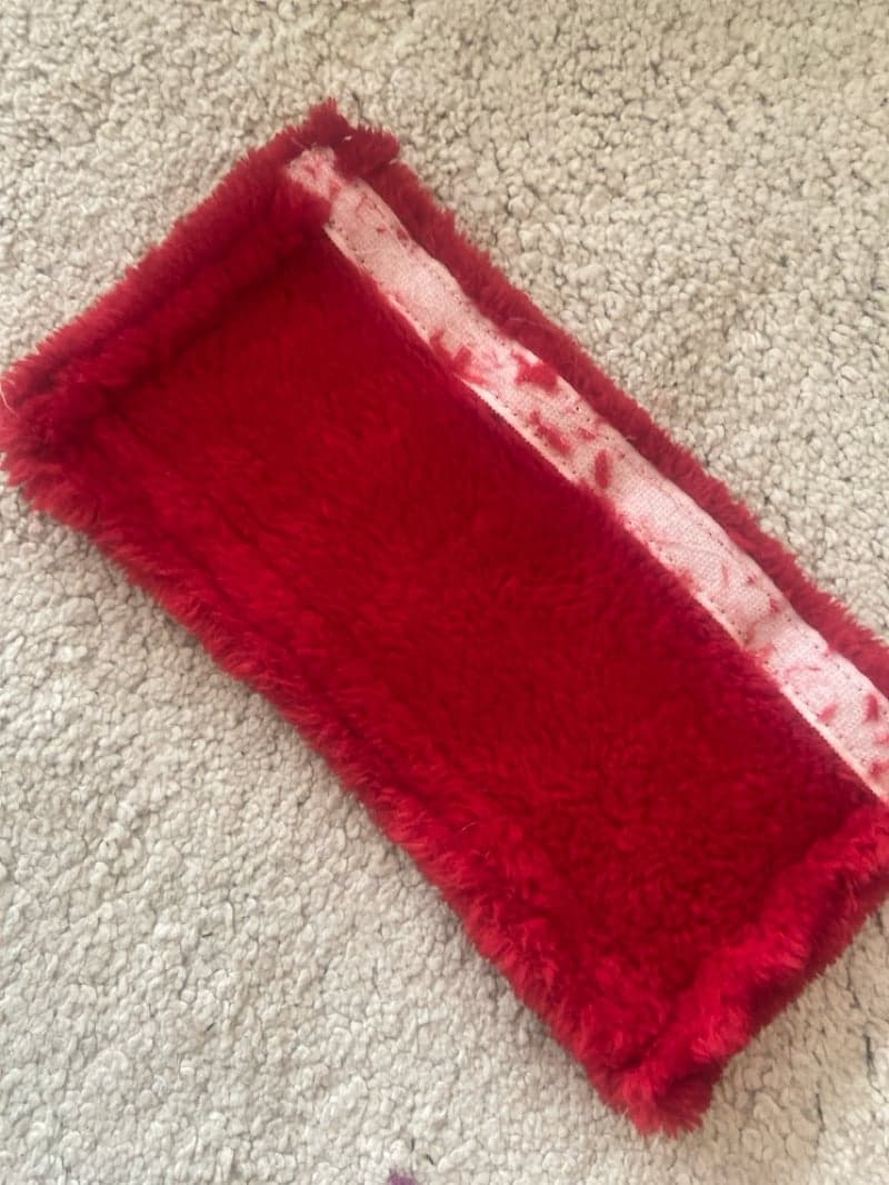 Bild 2 av Fluff i rött