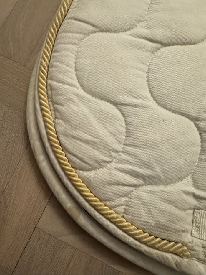 Media 2 av Beige schabrak