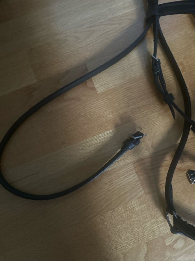 Bild 2 av Svart remontträns 