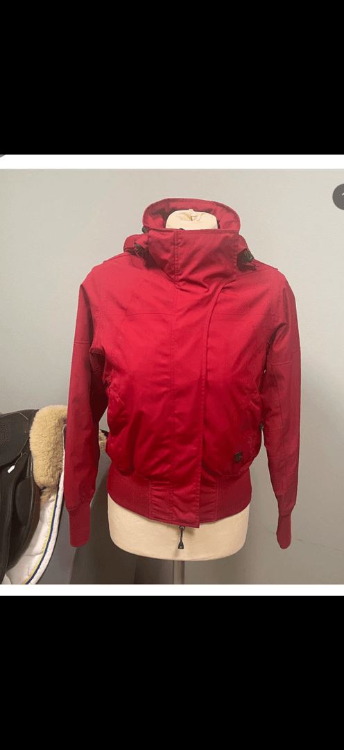 Image 2 of Röd jacka från Kyra K