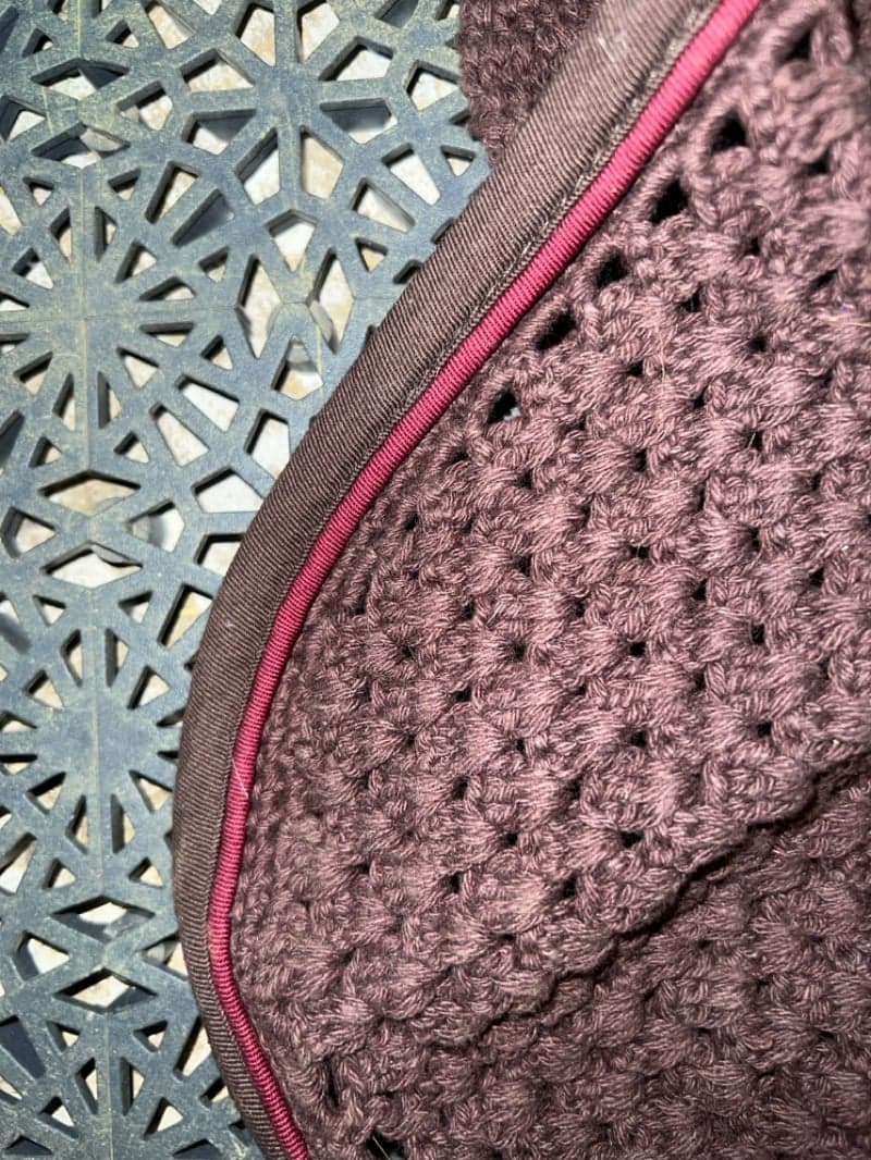 Bild 3 av Mörkbrun luva 