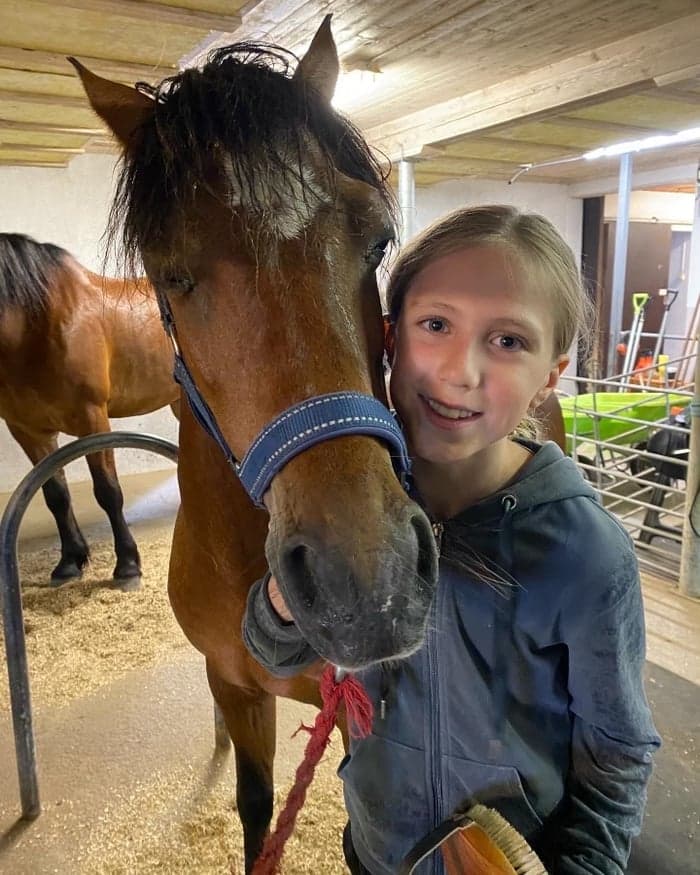 Media 1 av Red Claud