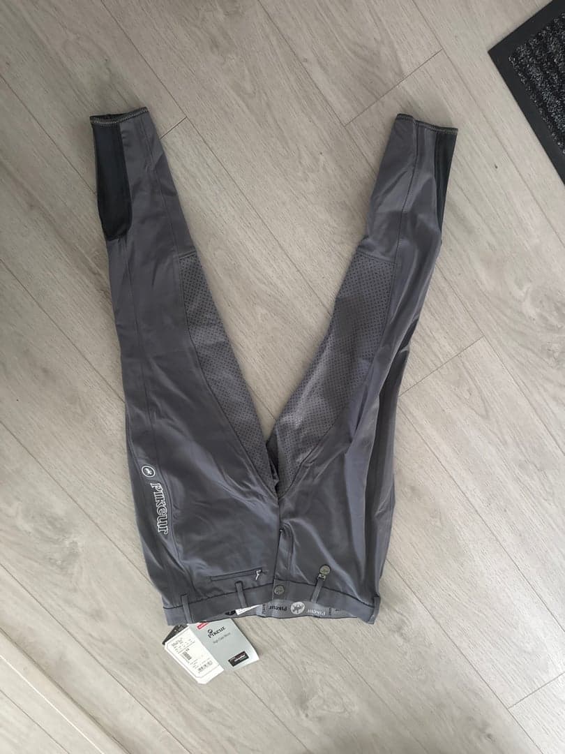 Image 1 of Grå ridbyxor från Pikeur