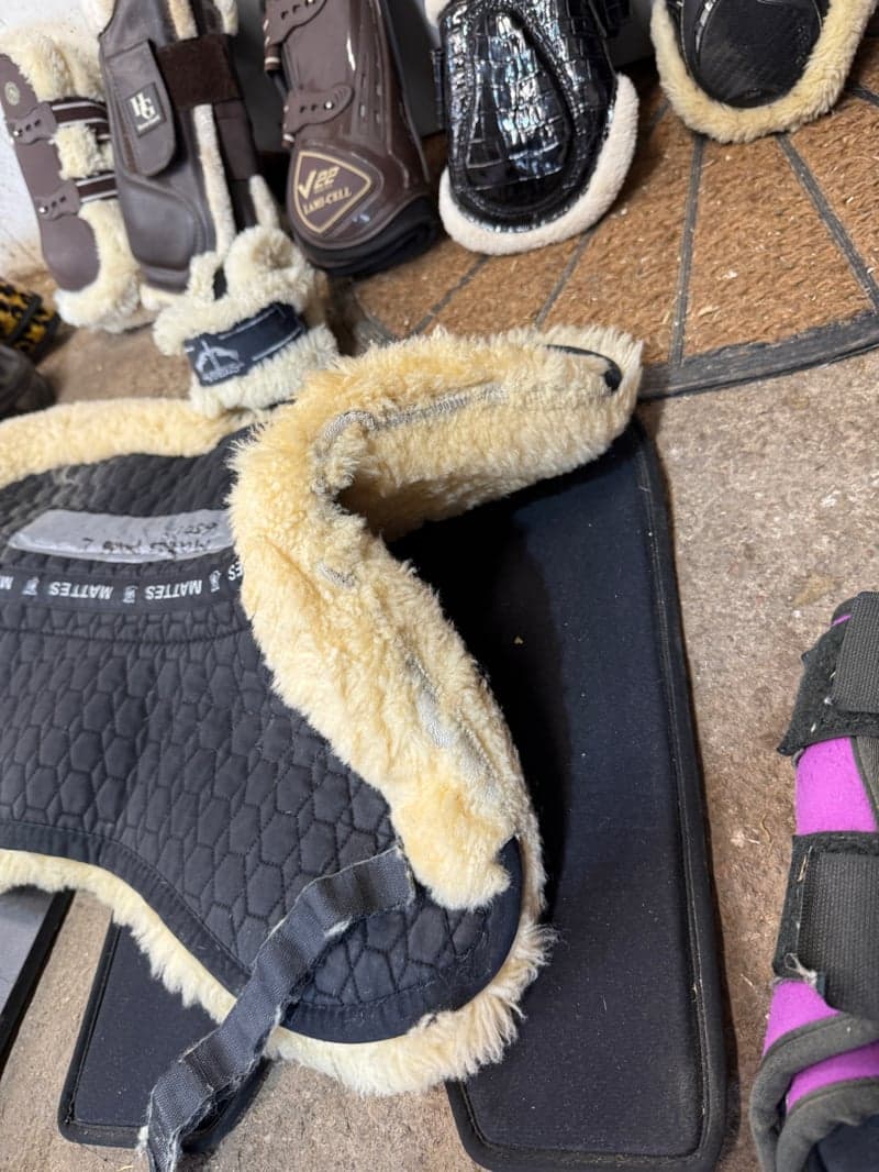 Bild 2 av Svart mattes  padd 