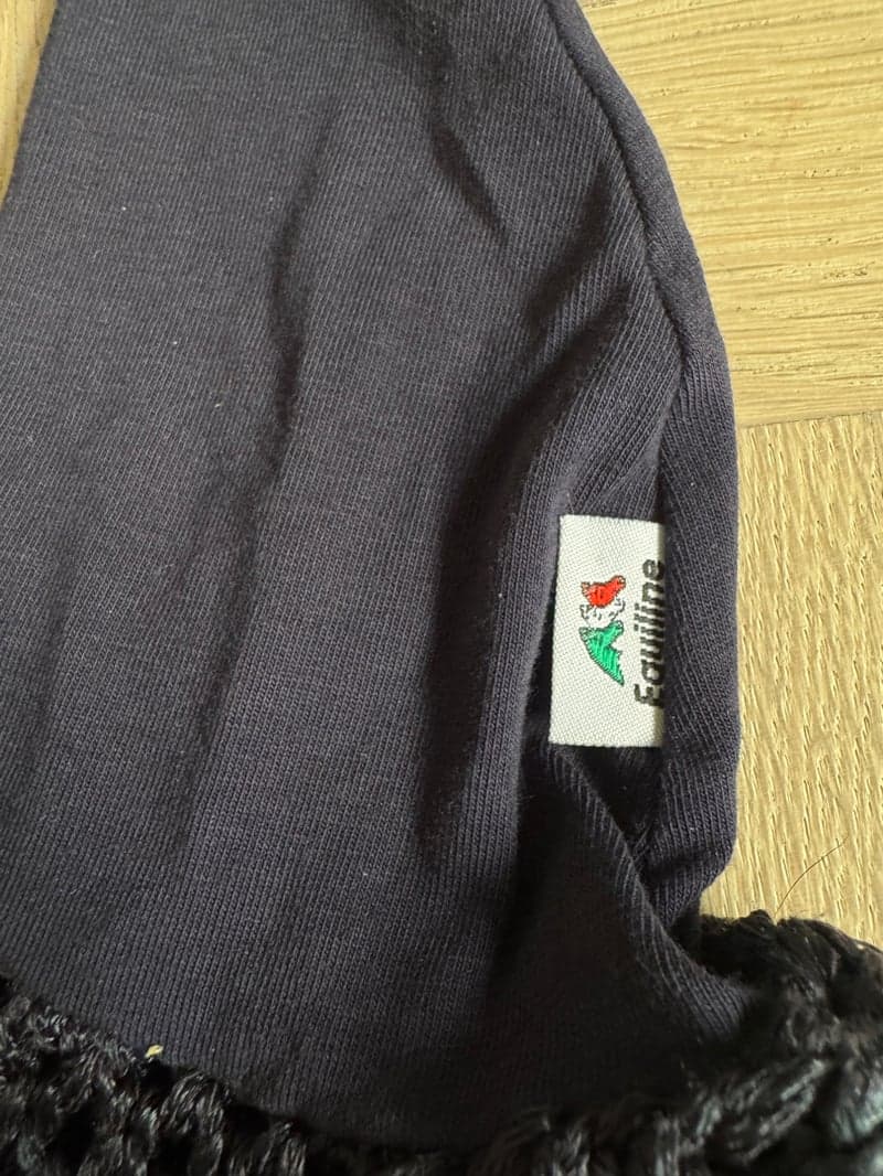 Bild 3 av Mörkblå huva med strass från Equiline 