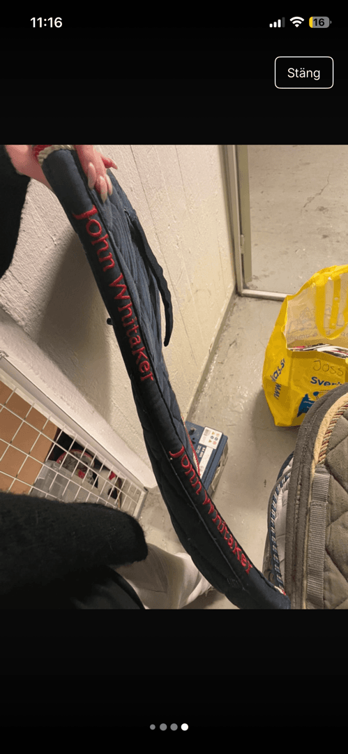 Media 4 of Mörkblått schabrak från John Whitaker 